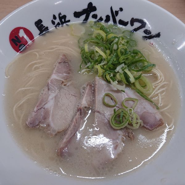 「半チャーハンセット1000円(バリカタ)他」@長浜ナンバーワン 東京大岡山店の写真