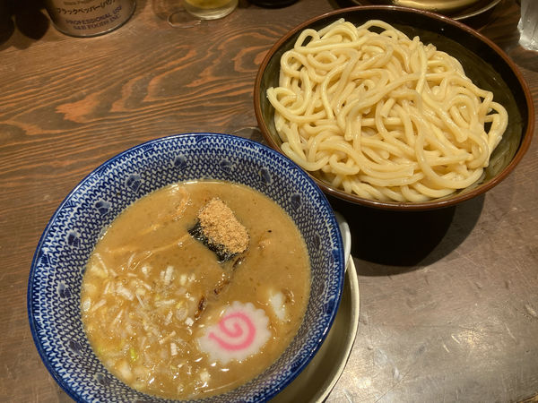 「つけ麺(並盛)¥930+瓶ビール¥550」@丸美商店の写真