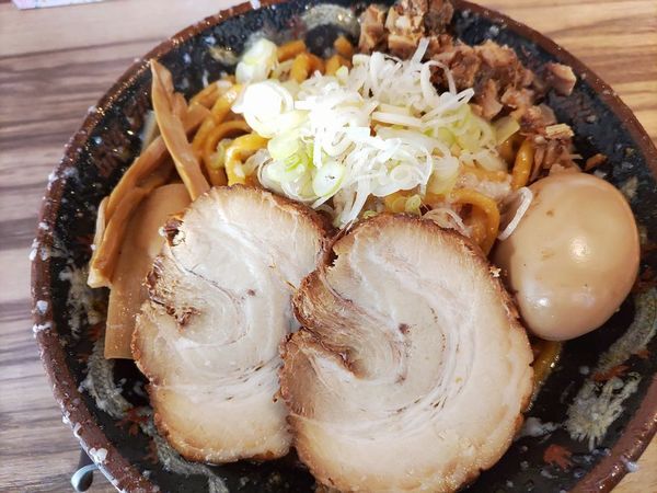 「爆盛油脂麺（麺300g）」@らーめん 平太周 味庵 西大島店の写真