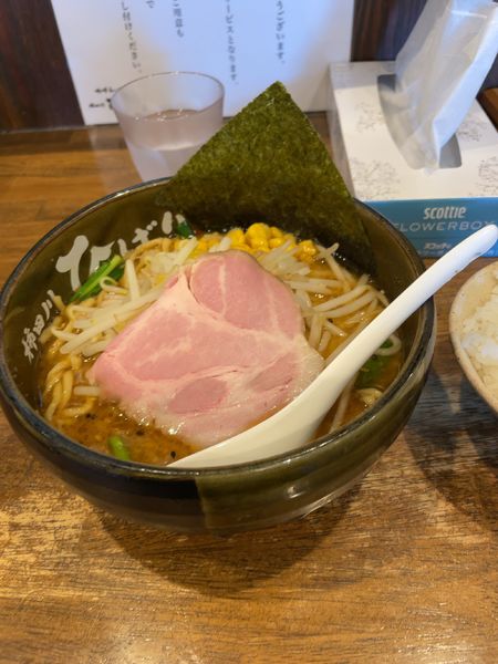「ひばり味噌こってりラーメン　（小）ご飯」@味噌ラーメン専門店 柿田川 ひばりの写真