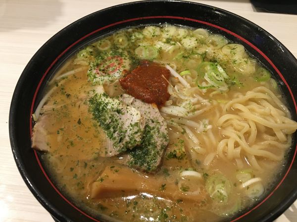 「辛みそラーメン＋餃子」@麺や 椿の写真