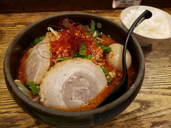 「特製みそオロチョンらーめん(普通)+半ライス」@らーめんダイニング ど・みそ 京橋本店の写真