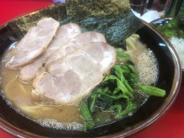 「チャーシュー麺　中盛　のり」@横浜ラーメン 友希家 ～絆～の写真