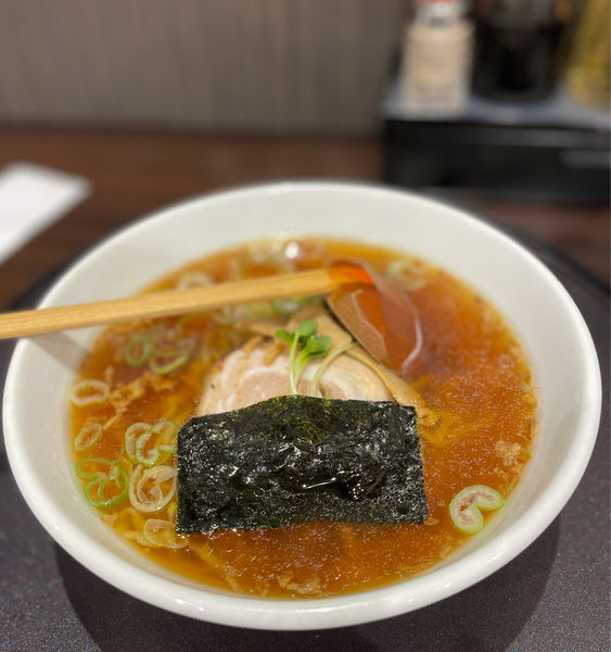 「らーめん 750円」@手打ちらーめん 満月の写真