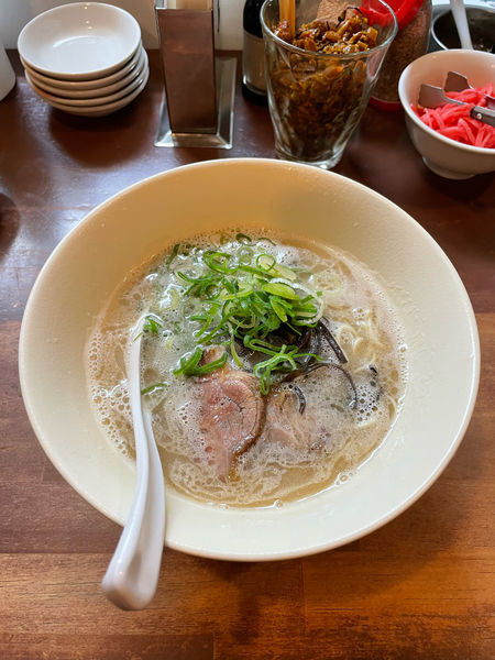 「博多豚骨らーめん」@幸心堂の写真