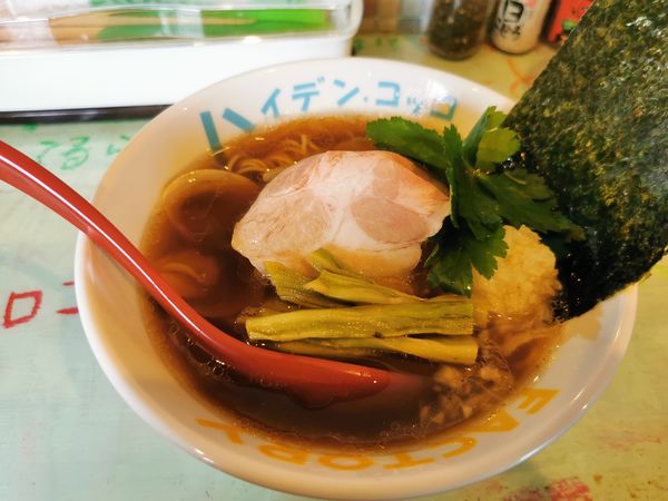「魚貝煮干しラーメン」@ハイデン.コッコFACTORYサマンサ・タマサの写真