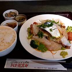 キッチン ハナミズキの画像