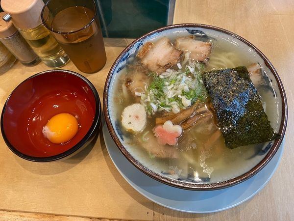 「「中華そば＋生卵」@はるちゃんラーメンの写真