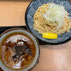 辛つけ麺(900円)