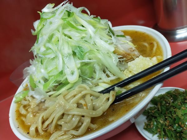 「大・つけ味・葱・青唐（麺固め？・野菜少なめ・脂・にんにく）」@ラーメン二郎 桜台駅前店の写真