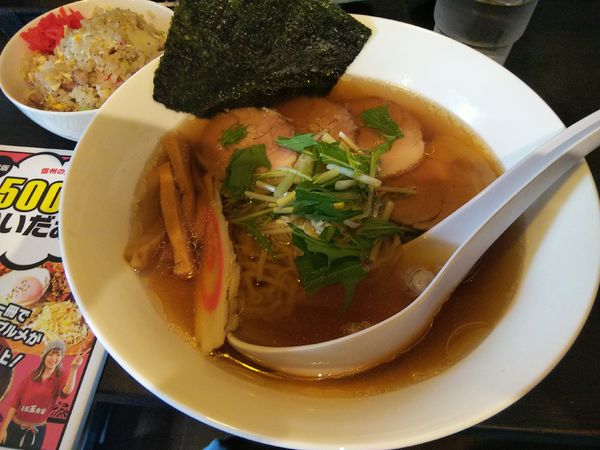 「ラーメンセット　※チャーシュー麺（醤油）＋炒飯　※㋗」@食事処にしやまの写真