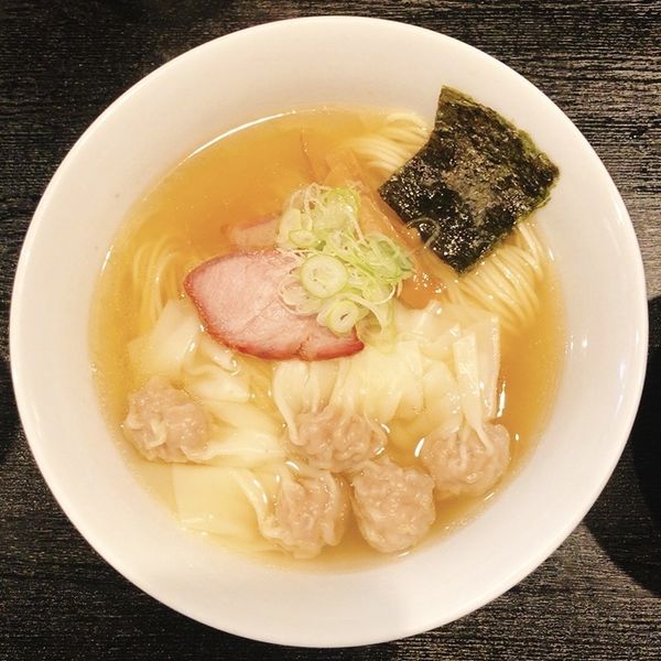 「ワンタン麺塩」@支那ソバ 小むろの写真