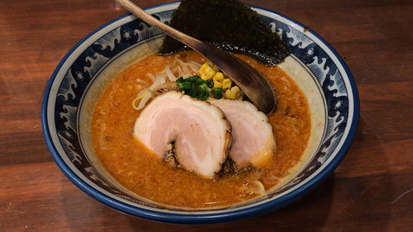 「激辛味噌ラーメン　（中太麺）　￥950」@ラーメン殿の写真