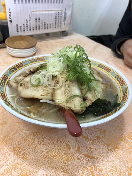 「醤油チャーシュー麺（820円）」@天理スタミナラーメン 水口店の写真