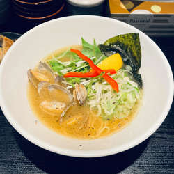 大人の鶏塩　あさりラーメン