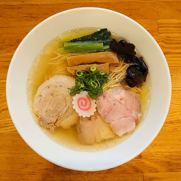 「軍鶏しおそば＋しおそば限定鶏飯」@しなそば 天味の写真