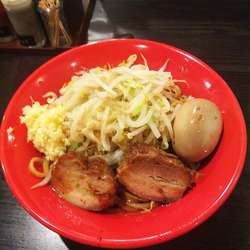 味玉ブタメン 中(麺200g)税込850円