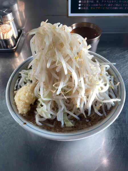 「ラーメン　ヤサイニンニク」@らーめん大 大久保店の写真
