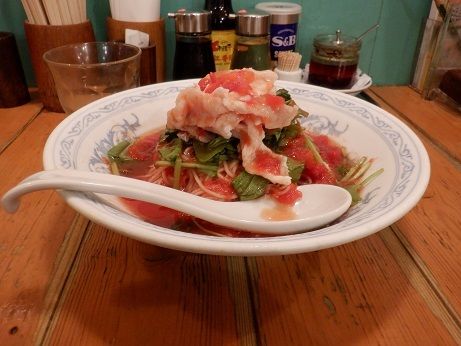 「冷しトマト麺」@中国ラーメン 揚州商人 池袋西口店の写真
