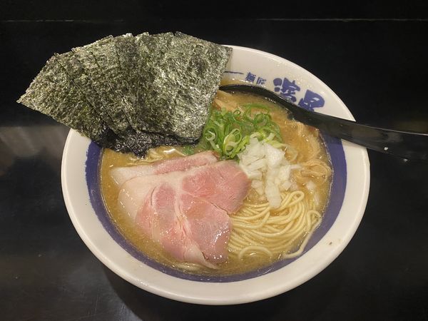 「濃厚煮干しそば_海苔トピ」@麺匠 濱星 溝の口店の写真