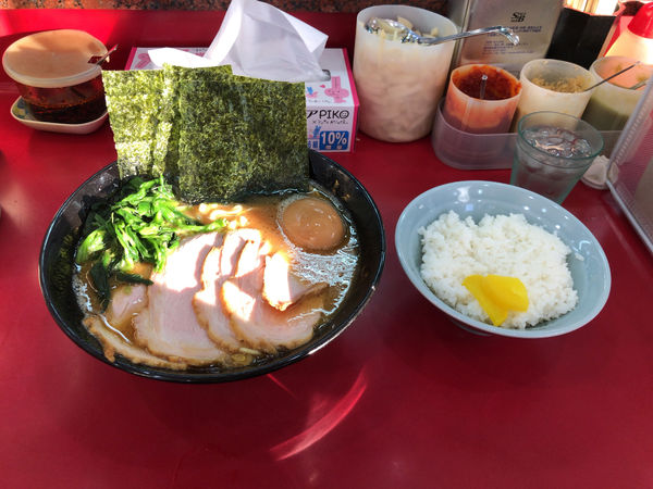 「チャーシューメン(中)」@杉田家 千葉祐光店の写真