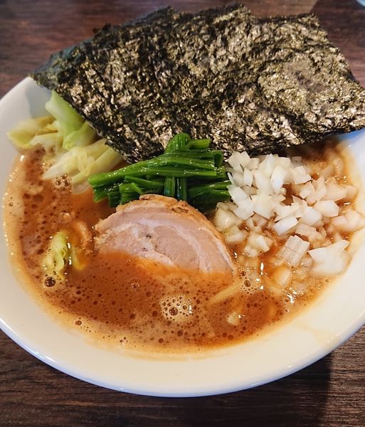 「【限定】豚骨醤油ラーメン  全部のせ」@麺屋 真心の写真