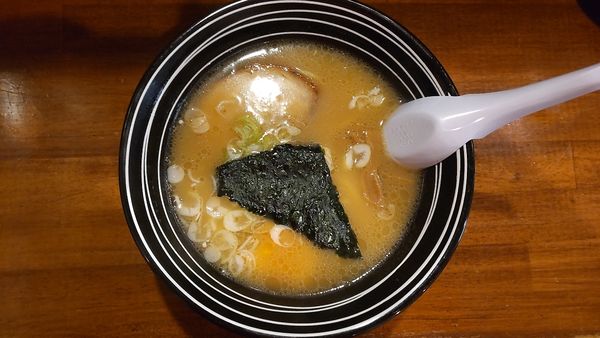 「白湯醤油ラーメン」@らーめん秀鳳の写真