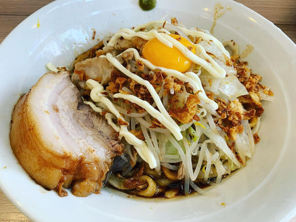 「ラーメン汁なし(250g) ¥900」@麺屋 味方の写真