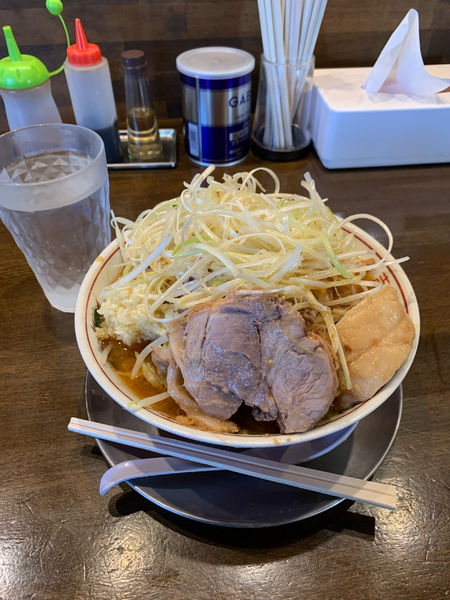 「ラーメン(ニンニク・脂)、味噌味変更、ぶた増し、白ねぎ(味付き)」@麺屋 櫻弐の写真