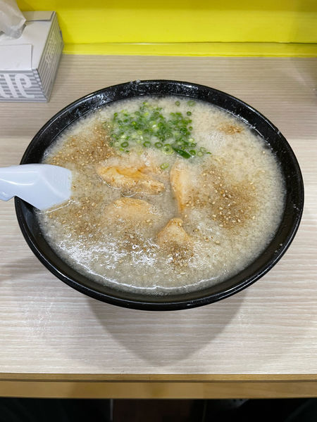 「博多こってりラーメン」@らーめん 六長屋の写真