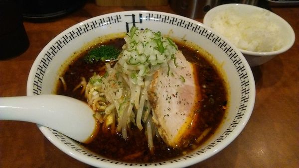 「スパイス・ラー麺 880円＋小ライス 100円」@スパイス・ラー麺 卍力 秋葉原店の写真