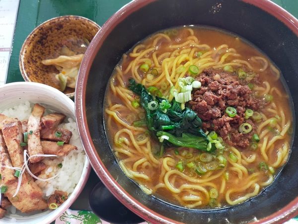 「担々麺とミニチャーシュー丼」@東我孫子カントリークラブの写真