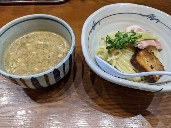 「濃厚つけ麺900円　並」@麺や百日紅の写真