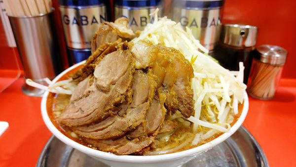 「大豚ダブル・柔らかめ(ヤサイ)¥1050」@ラーメンタロー 大森の陣の写真