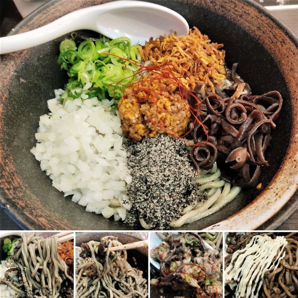 「黒胡麻担々まぜそば(10月限定)　830円」@濃厚鶏そば 麺屋武一 秋葉原店の写真