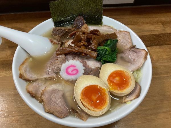 「しおチャーシュー麺　味玉」@オランダ軒の写真