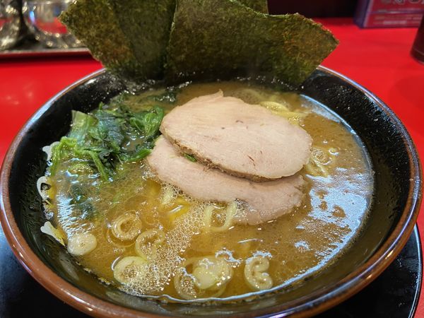 「朝ラーメン（並）」@横浜家系ラーメン 志田家 蒲田店の写真