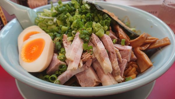 「特製まぜそば」@ラーメン山岡家 鶴ヶ島店の写真