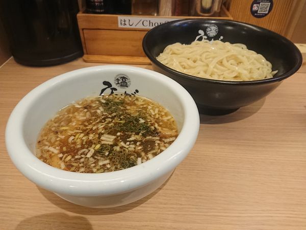 「塩つけ麺」@塩専門 ひるがお 東京駅店の写真
