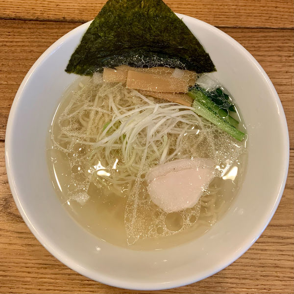 「鶏塩らぁめん（670円）」@博多鶏塩らぁめん みやびやの写真