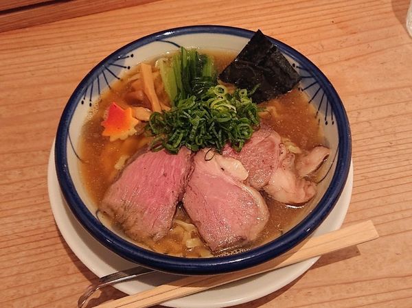 「羊らぁ麺、ヤンローハン」@ひつじそば 人と羊の写真