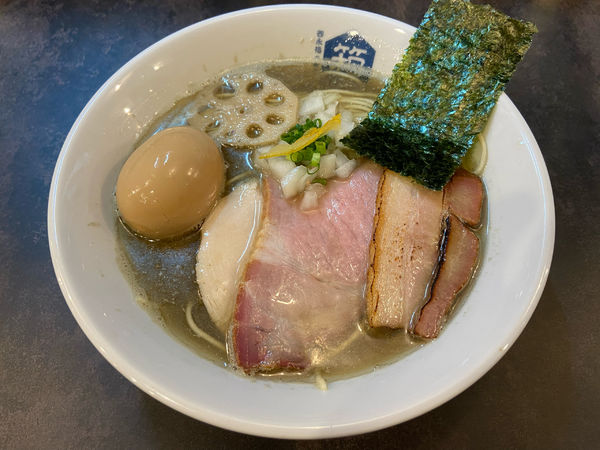 「特製煮干らーめん」@西永福の煮干箱の写真