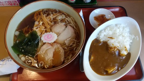 「ミニカレー・ラーメン800円」@そば屋 橋本家の写真