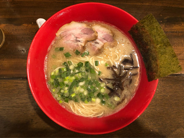 「博多とんこつらーめん＋替玉×2」@博多長浜らーめん とんこつとん太の写真