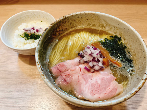 「煮干そば ご飯付き」@麺笑巧真の写真