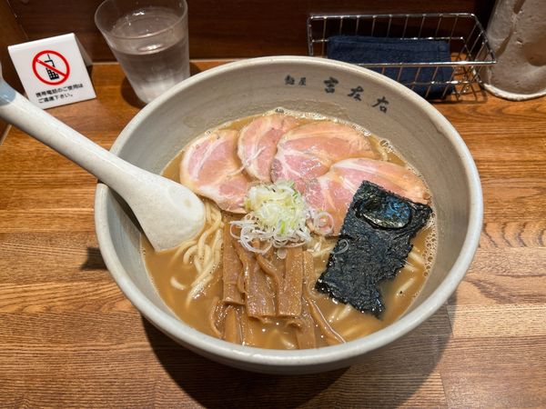 「らーめん＋チャーシュー」@麺屋吉左右の写真