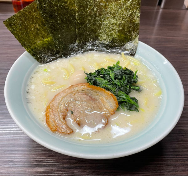「塩ラーメン」@横浜家系らーめん 魂心家 金沢店の写真