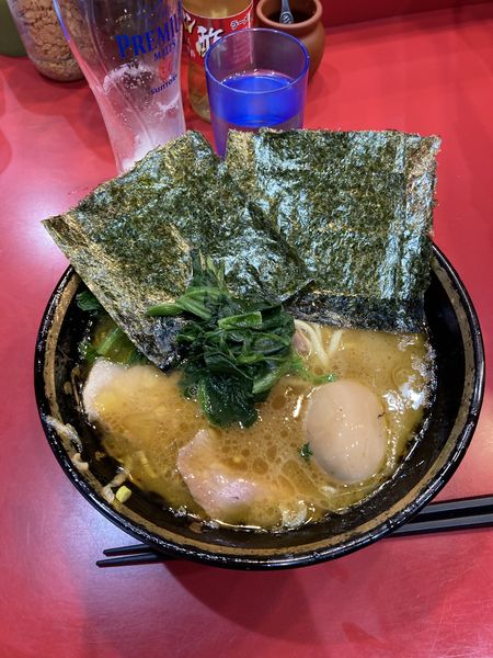 「ラーメン+味玉」@家系総本山 ラーメン吉村家の写真