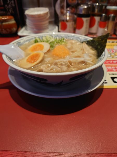 「煮玉子入り肉そば」@丸源ラーメン 大泉学園店の写真