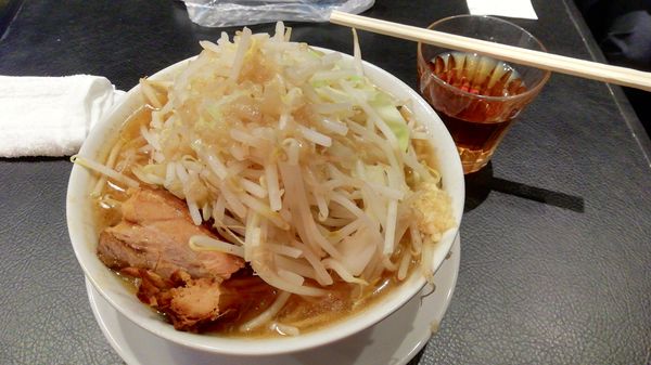 「らーめんmacro ¥950 大盛¥50」@人類みな夢を乗せて 赤坂店の写真